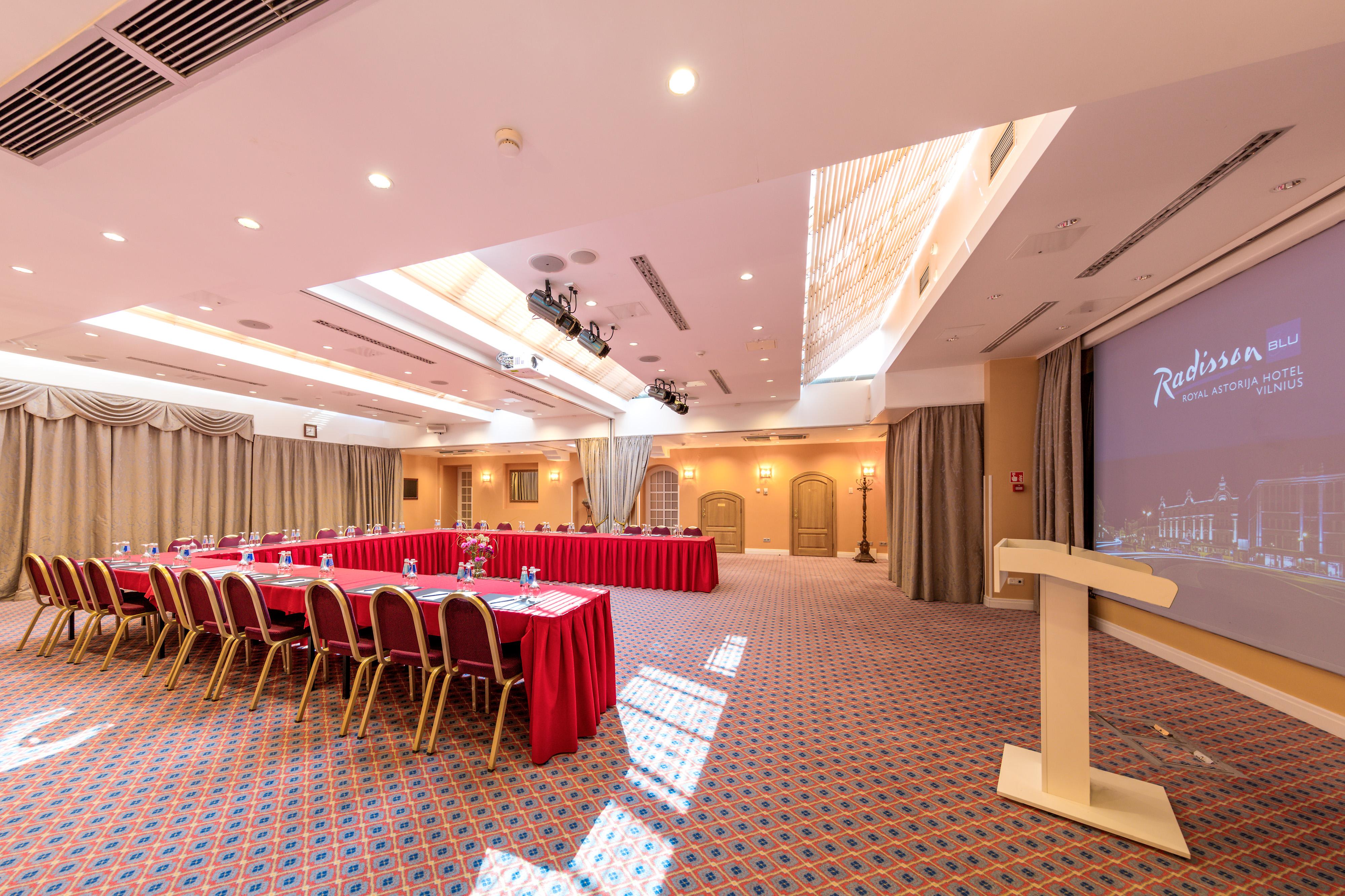 Radisson Collection Astorija Hotel, Hotel Vilnius