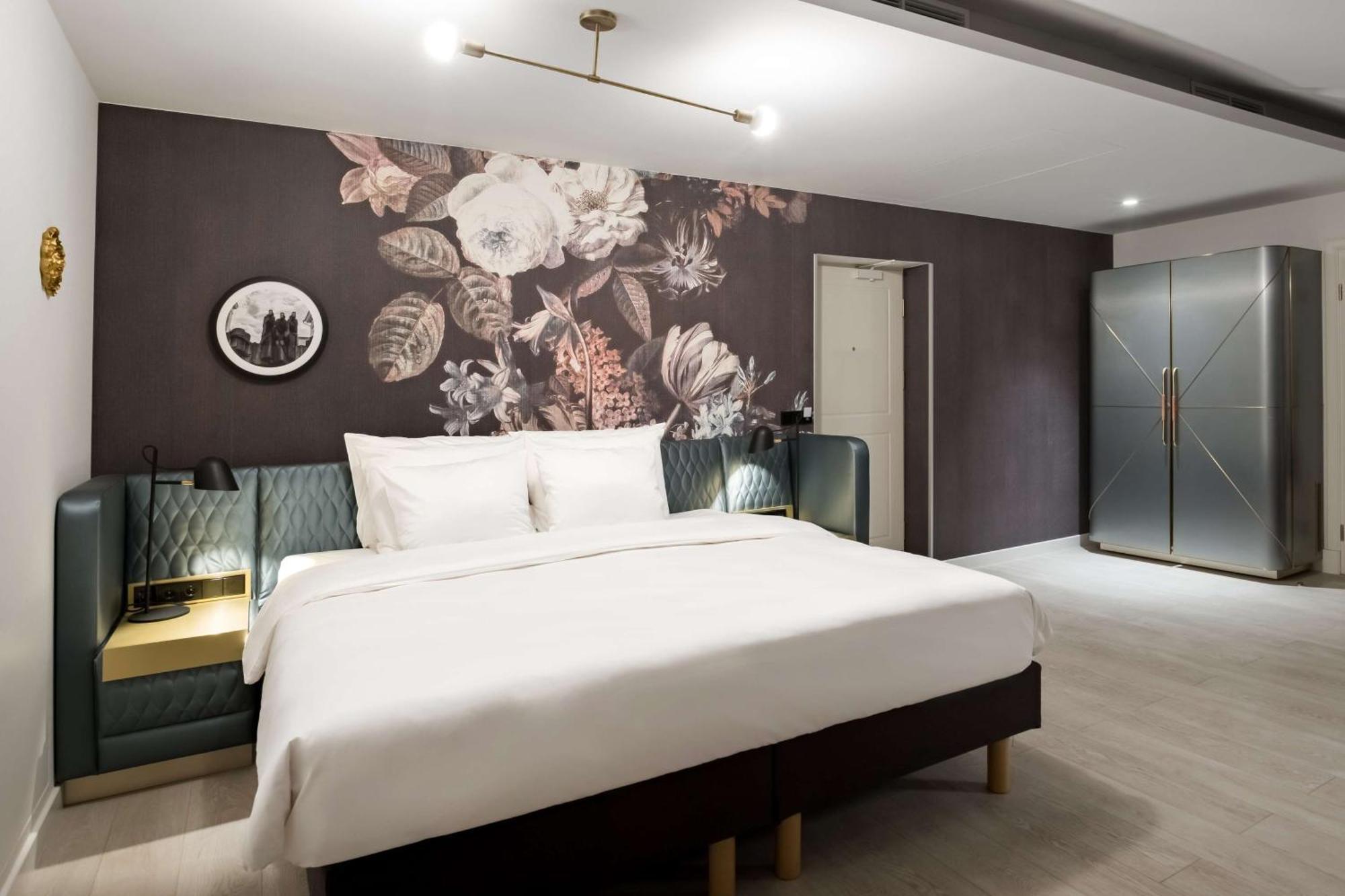 Hotel Radisson Collection Astorija Hotel, 5*