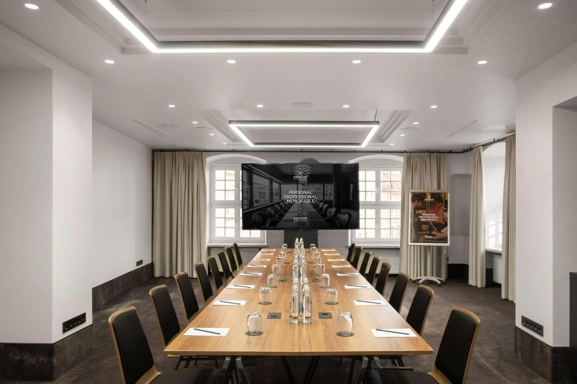 Radisson Collection Astorija Hotel, Hotel Vilnius